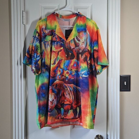 Hawalili XL colorful rhino short sleeve button up shirt NWT - Picture 1 of 7